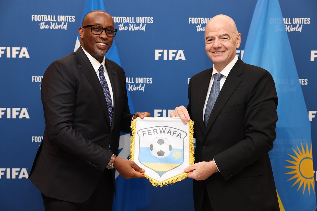 Perezida wa FERWAFA yashimiye Gianni Infantino ku myaka 10 ayoboye FIFA