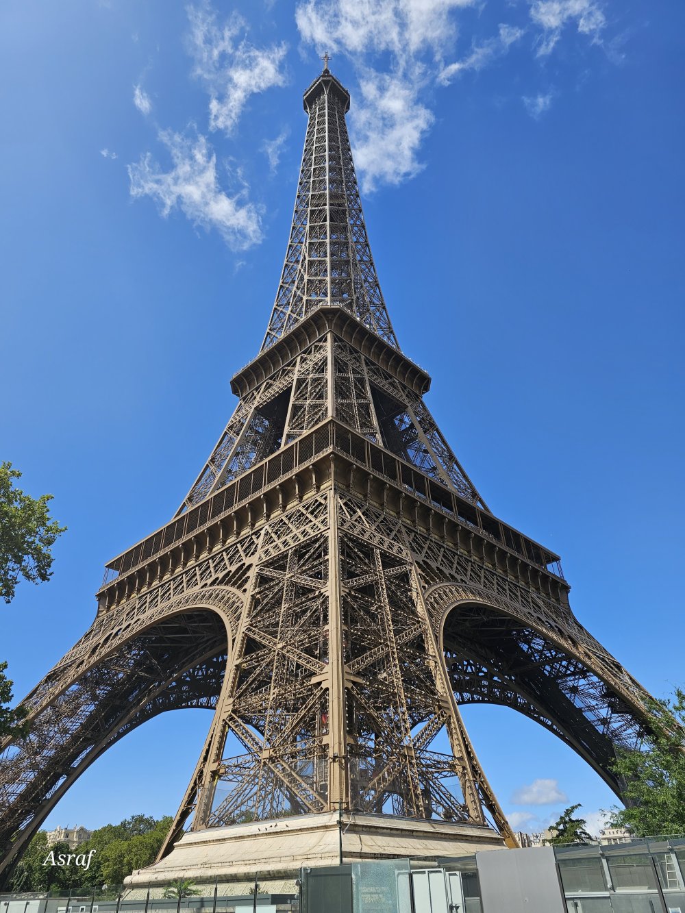 Impamvu 10 zituma Umunara wa Eiffel ukundwa ku isi, ugasurwa na miliyoni zisaga 6.7 buri mwaka.